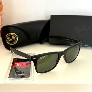 Polarized Wayfarer Liteforce Sunglasses